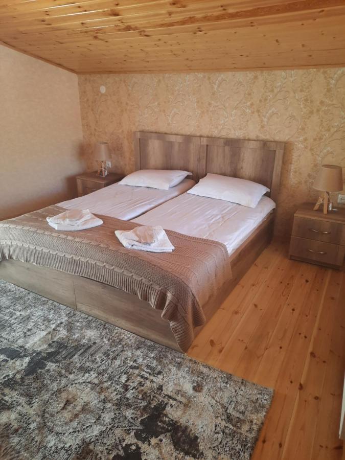 Four Season In Kazbegi Hotell Eksteriør bilde