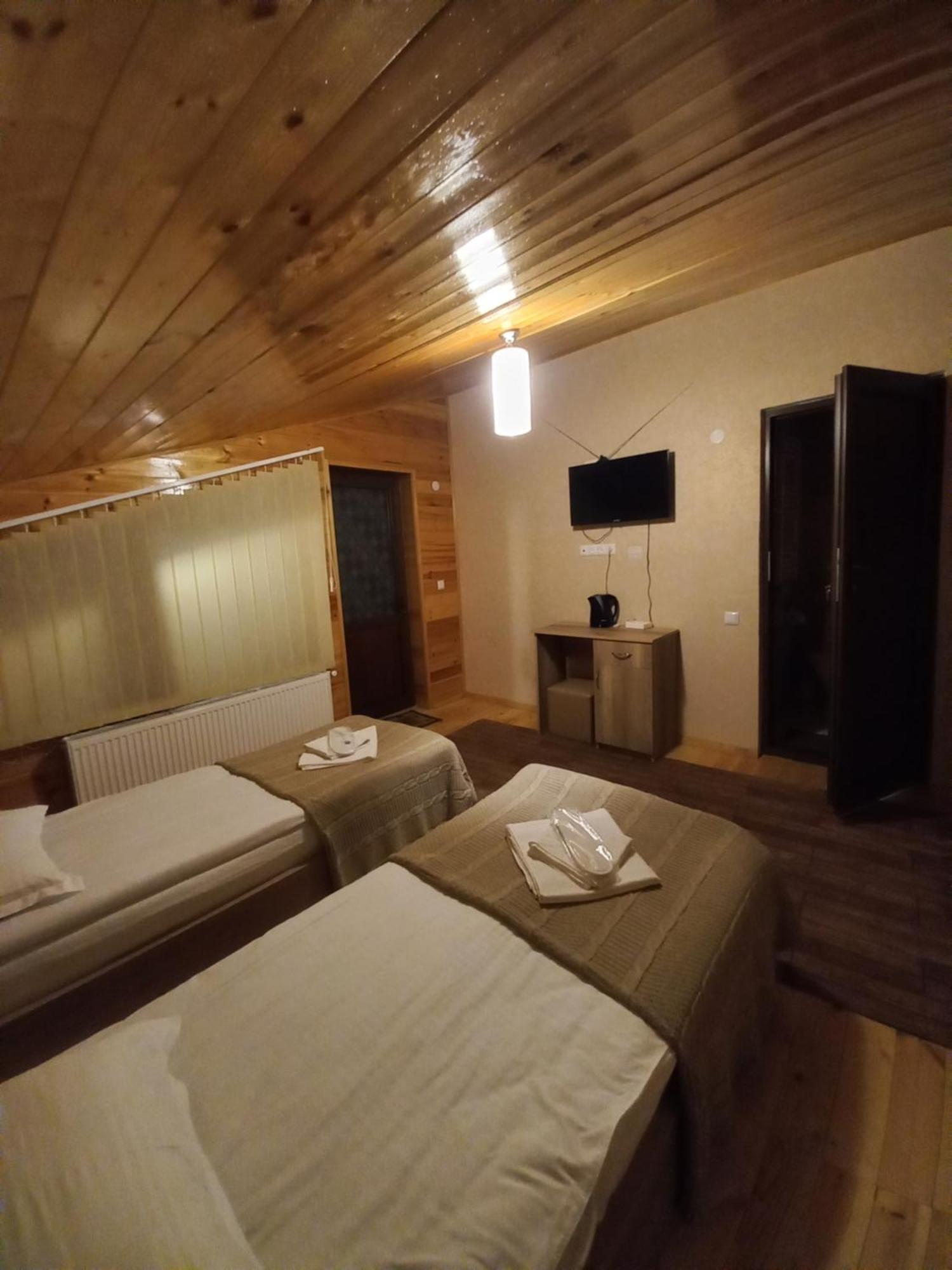 Four Season In Kazbegi Hotell Rom bilde