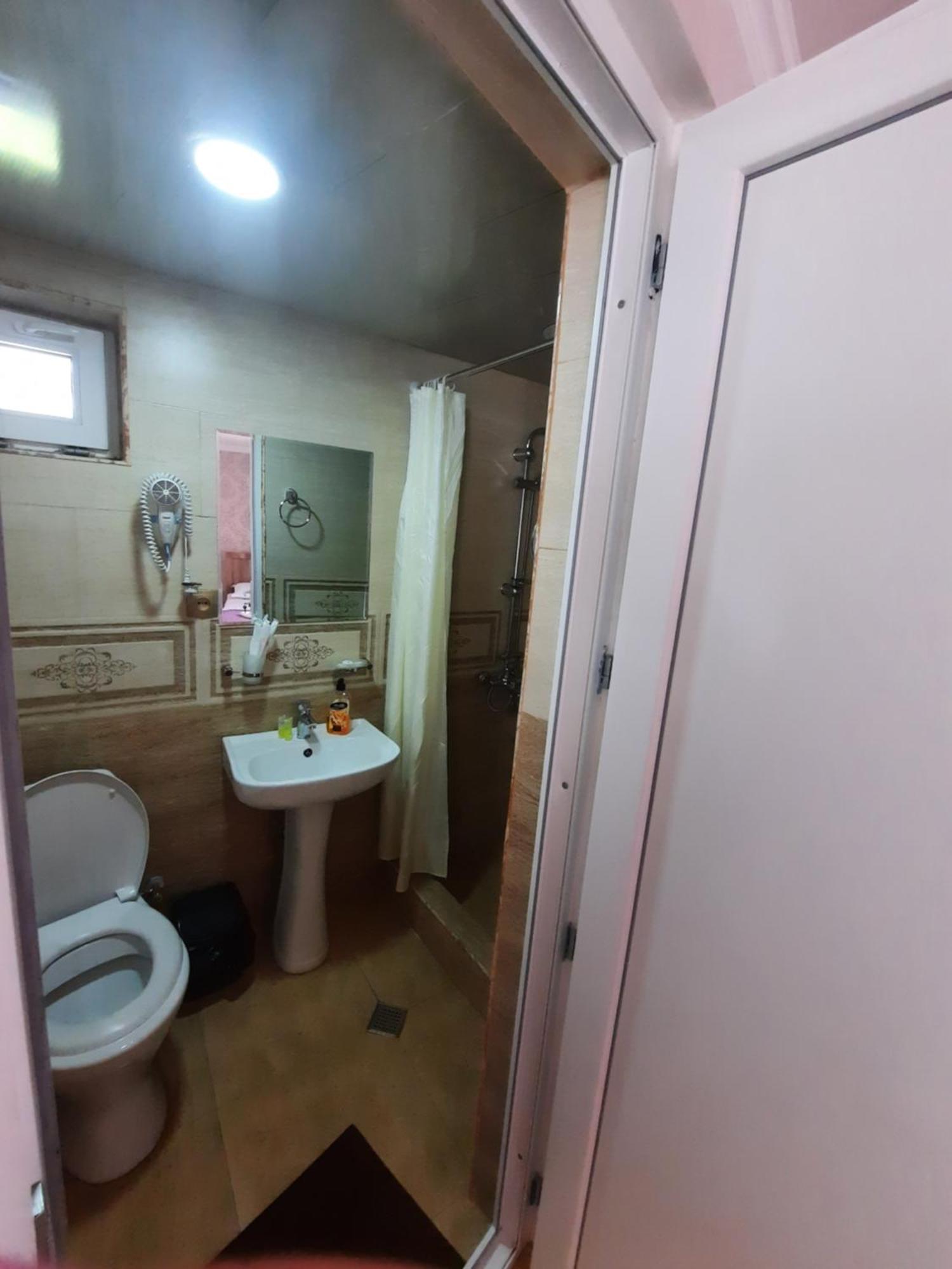 Four Season In Kazbegi Hotell Rom bilde