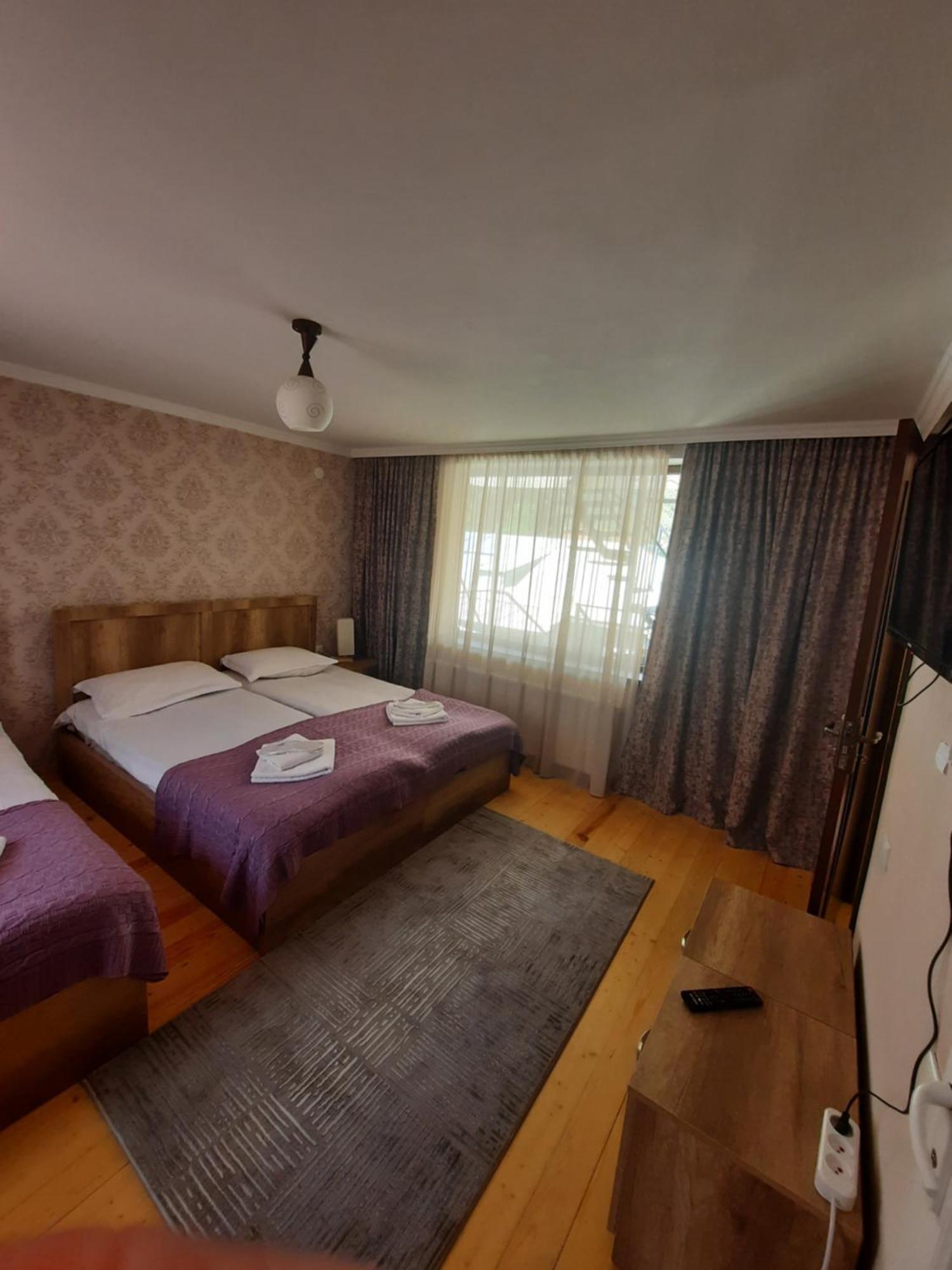 Four Season In Kazbegi Hotell Rom bilde
